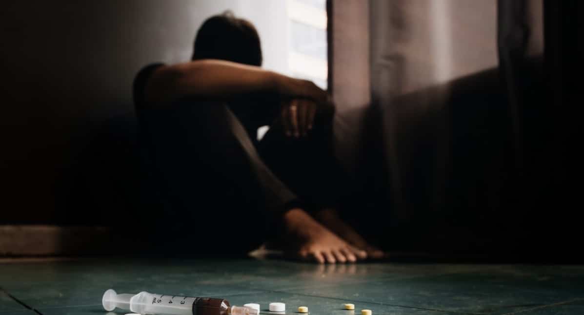 Compare Rehab UK | Gabapentin Addiction & Abuse, Signs, Symtoms & Treatment