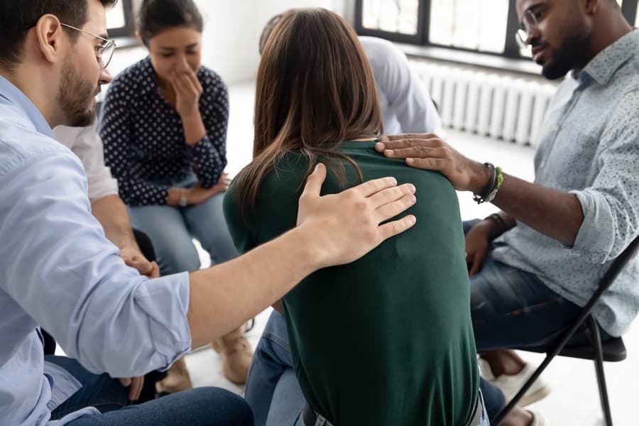 Compare Rehab UK|Group Therapy for Drug Addiction & Substance Abuse