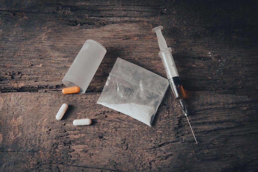 Compare Rehab UK | Cocaine Use Disorders, Addiction & Drug Abuse