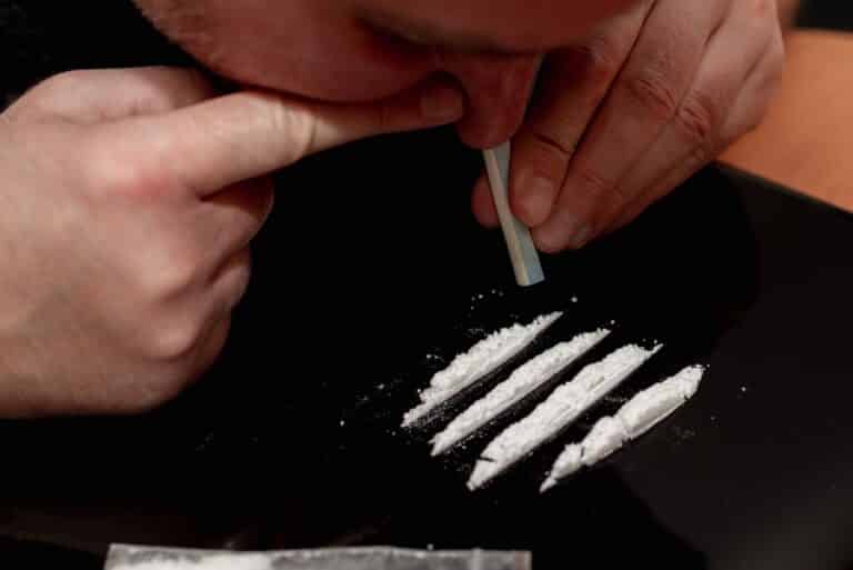 Compare Rehab UK | The Effects Of Cocaine Addiction & Abuse On Your Body
